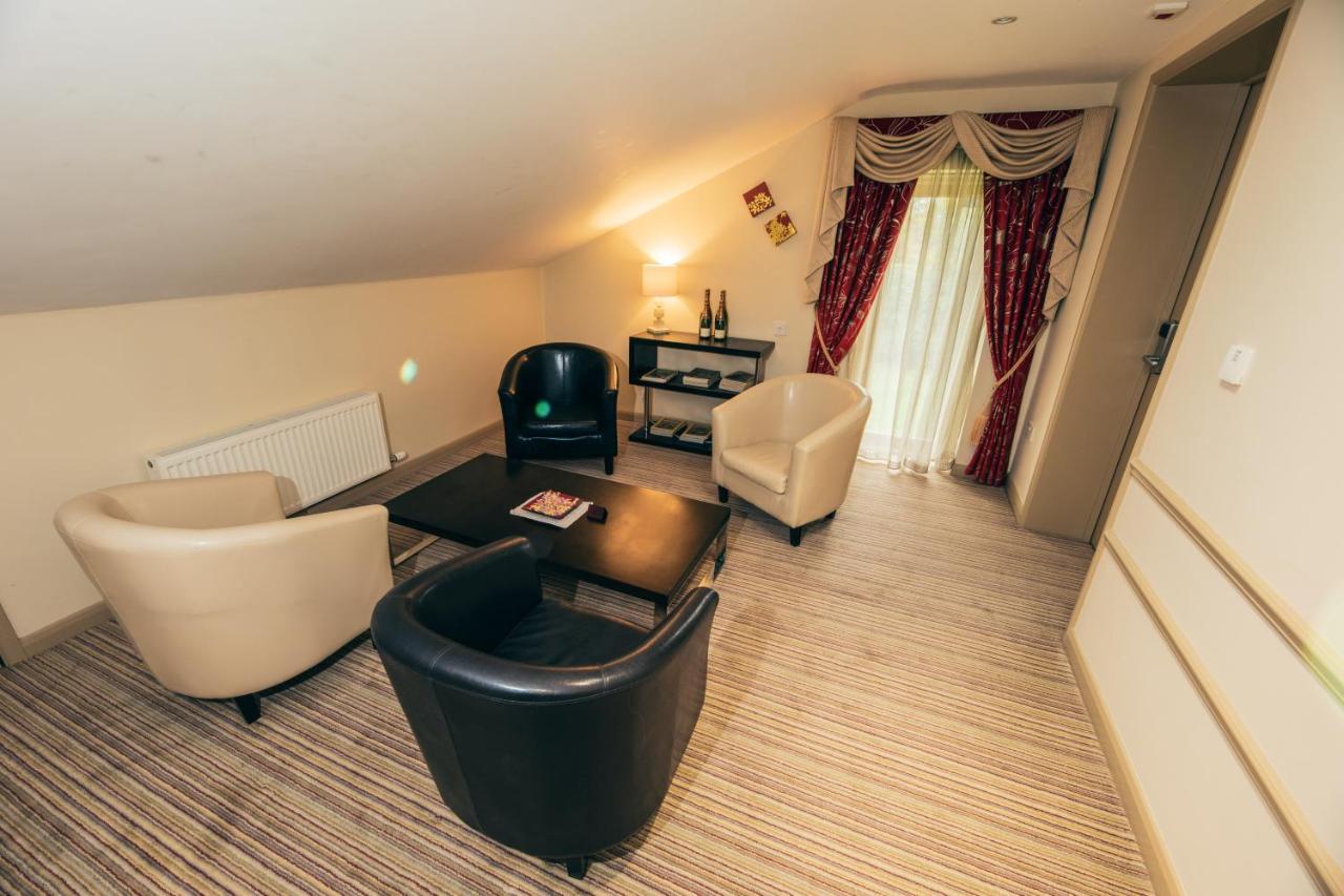 The Auberge Yaxley  Luaran gambar