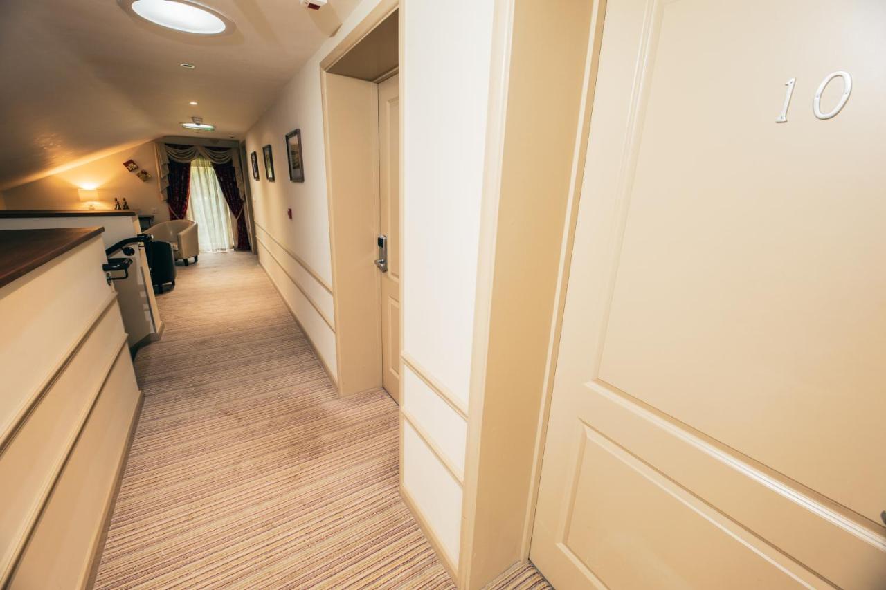 The Auberge Yaxley  Luaran gambar