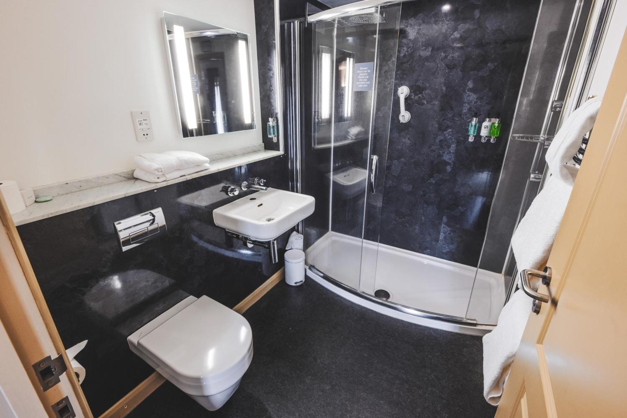 The Auberge Yaxley  Luaran gambar